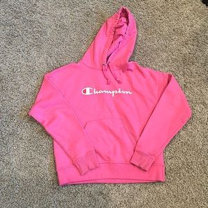 I’m selling this HOT PINK champion sweatshirt size XS 💕